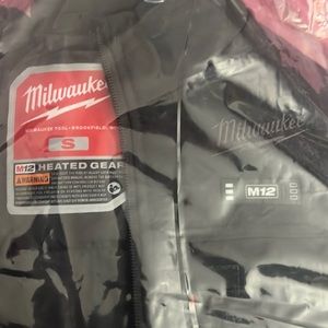 Brand NEW Milwaukee heated jacket woman’s